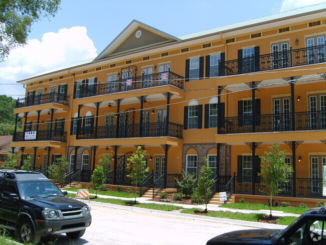 Building Photo - Jackson Square - Fully Furnished 2 Bedroom... Rental