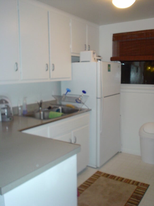 Photo - 1411 Rosewood St Unit Upstairs -1