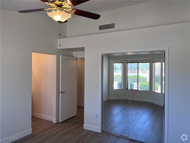 Building Photo - 9828 Villa Ridge Dr Rental