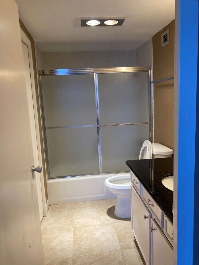 Photo - 7520 Hornwood Dr Unit 1204