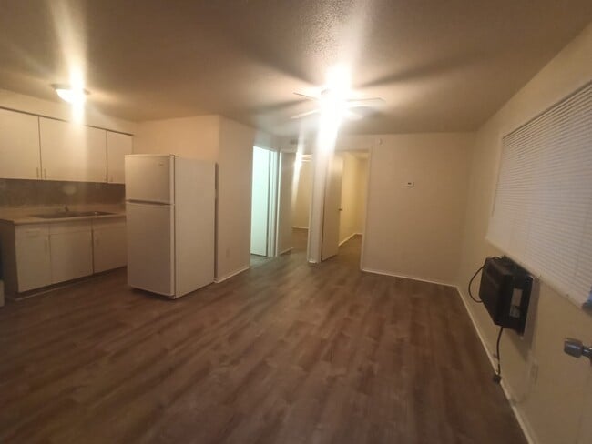 Building Photo - 2373 Williams Creek Rd Unit 2373-78