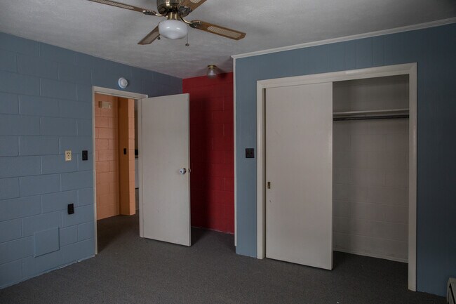 Dormitorio 2 - 1399 North Carolina Hwy 105 Bypass Unidad 2