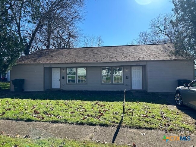 Photo - 1306 White Ave