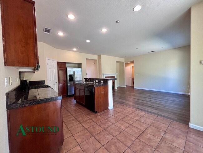 Photo - 1268 Picadilly Ln