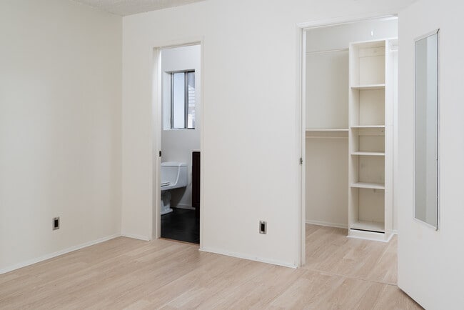 508 Ashland Ave Unit 216