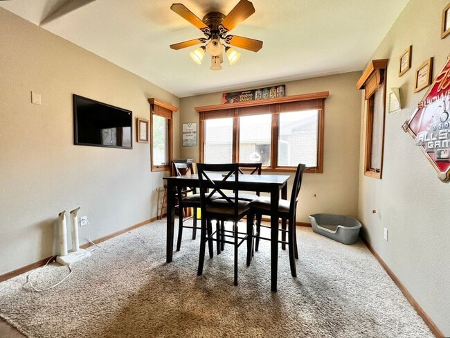 Photo - 4 Bed 3 Bath Townhouse in West Fort Collins!