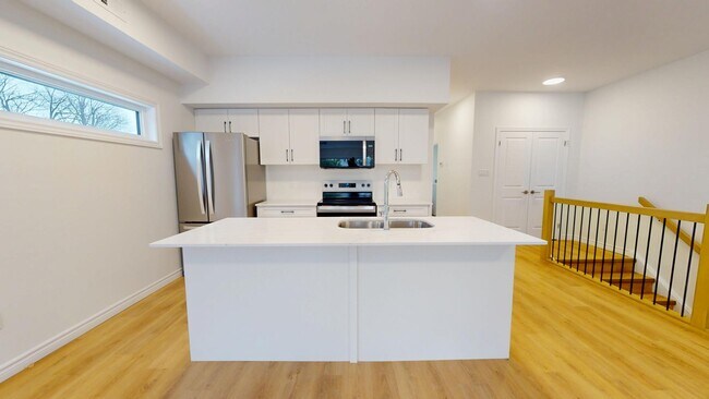 Photo - GORGEOUS NEW 2 BEDROOM APARTMENTS AVAILABLE FOR APRIL Unit 21