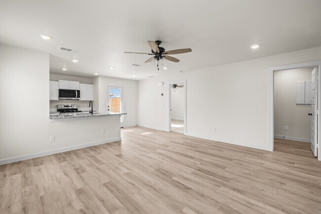 Photo - Charming Cottage in Frenship ISD!