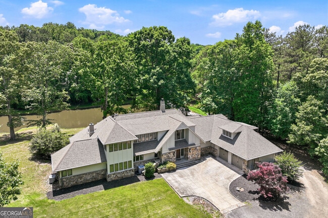 Photo - 3735 Smithtown Rd