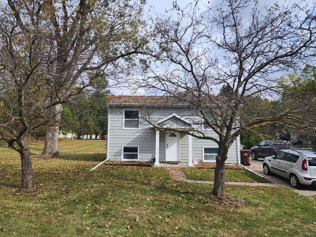 Photo - 5904 Edson St