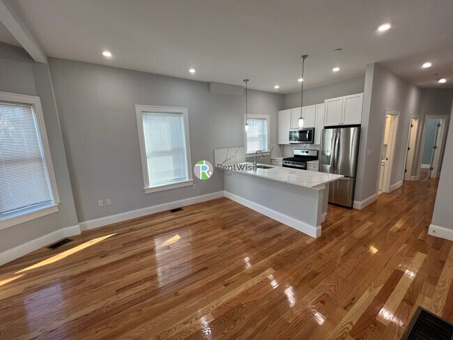 Photo - 29 Alpine St Unit 1