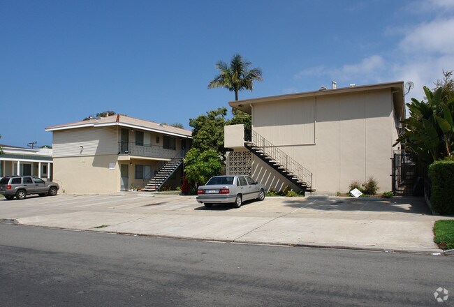 1128 Felspar Street