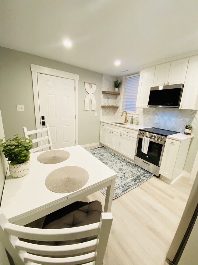 Photo - 510 Elsmere St