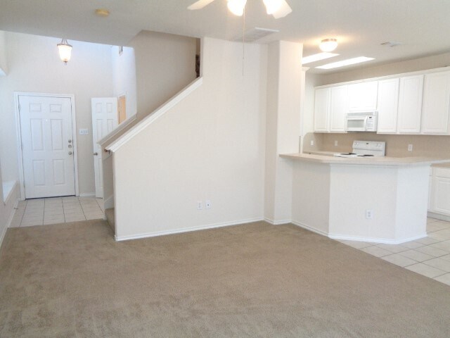 Photo - 17147 Oakwood Chase Dr Rental