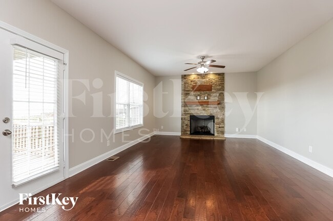 Photo - 2392 Andersonville Dr