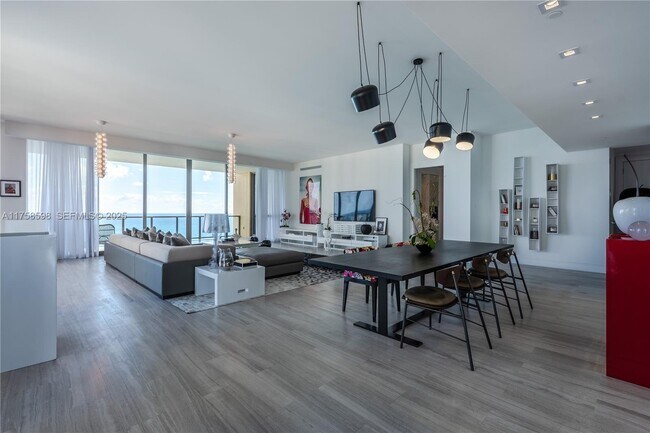 Building Photo - 17749 Collins Ave Unit 3101