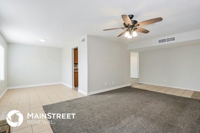 Photo - 3771 W Raintree Dr