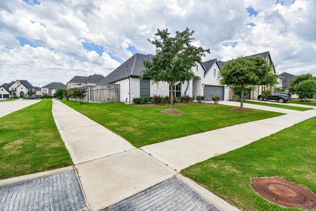 Photo - 28903 Creekside Bend Dr