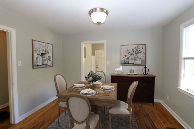 Photo - 2309 Lorraine Dr