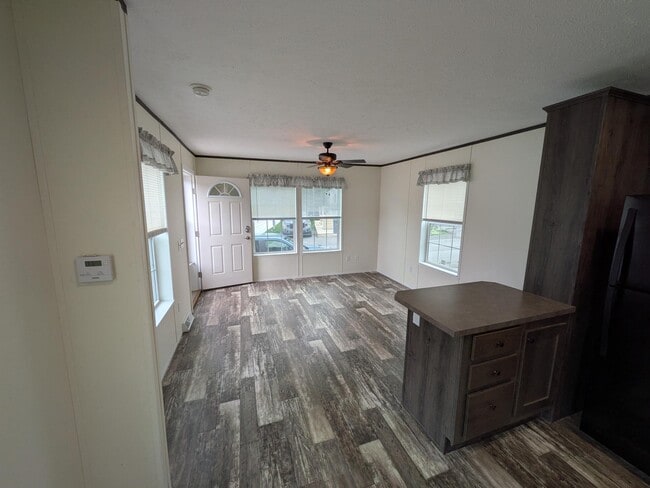 40 Curtis Dr