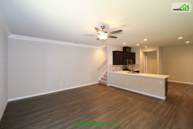 Photo - 844 Mission De Oro Dr