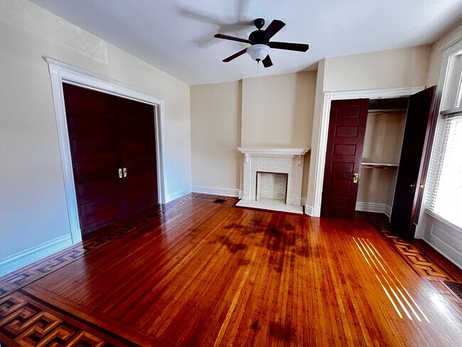 Photo - 1921 Frankfort Ave Unidad 1921 Frankfort Ave - 1