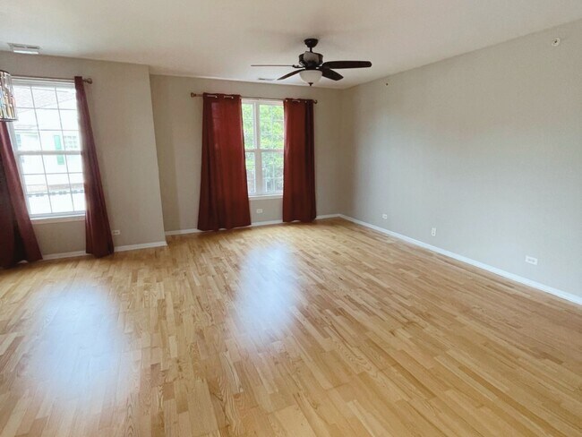 Photo - 1388 Scarboro Rd