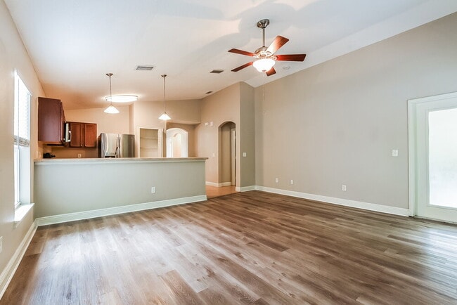 Photo - 2432 Princeton Ave