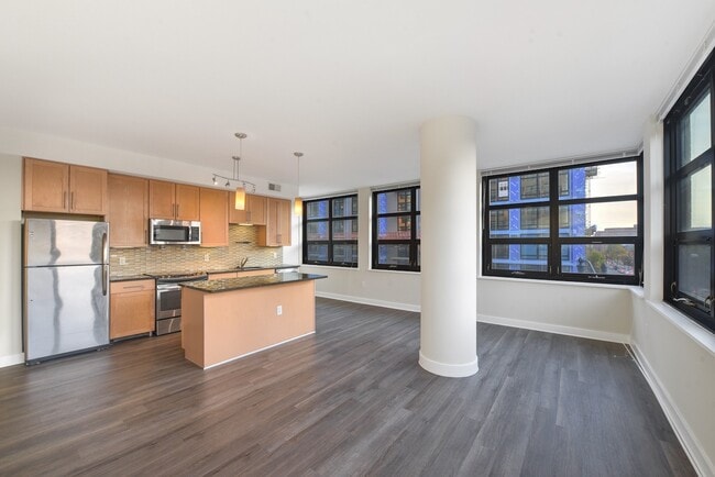 Affinity at 2M Street