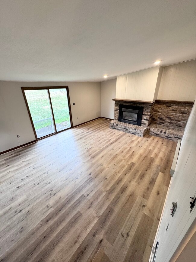 Photo - 102 E 8th St