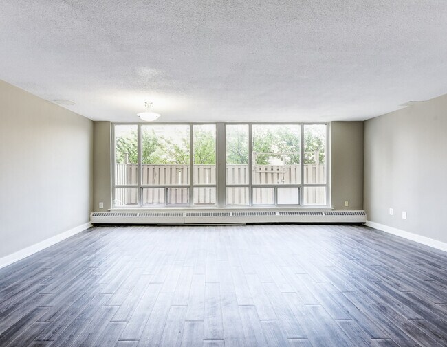 Photo - Richgrove Village