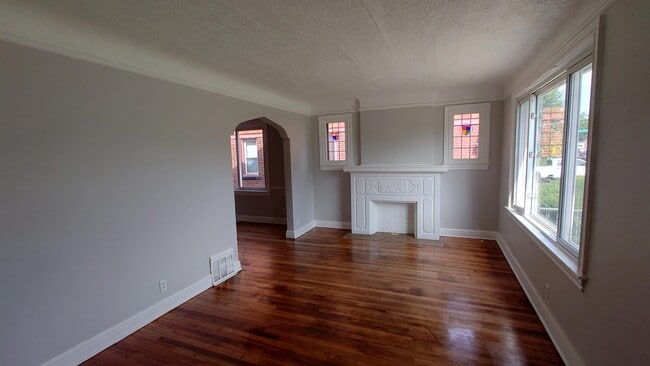 Photo - 9313 Harvard Rd