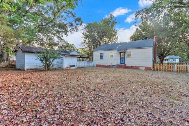 Photo - Cozy 2 Bed, 1 Bath Single Family Home in Montgomery, AL - $950/mo