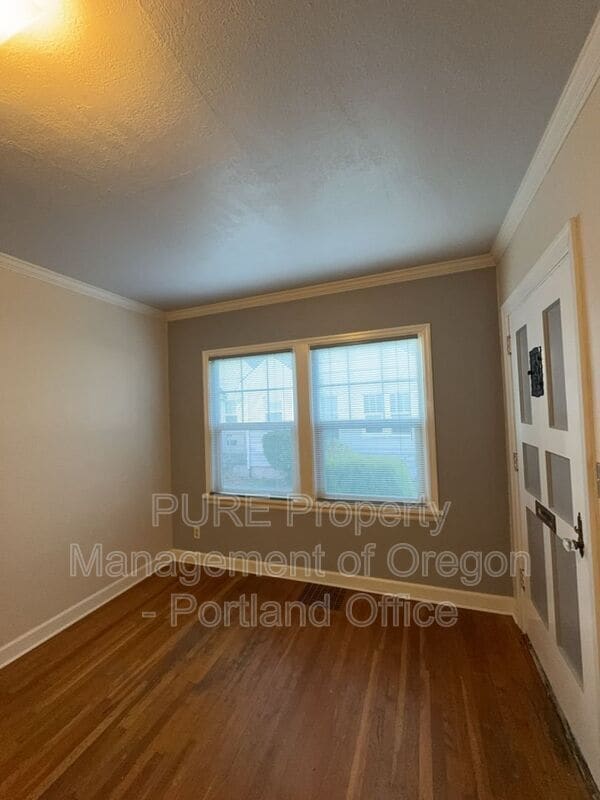 Photo - 715 NE 20th Ave