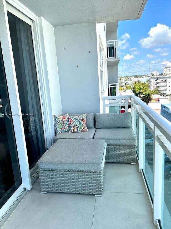 Photo - 6917 Collins Ave Unit 704