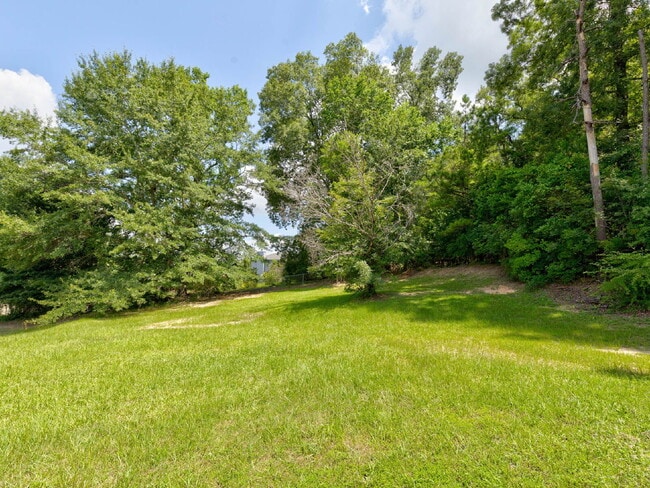 Photo - Move-In Ready 3/2 in Columbus | Appliances + W/D + Lawn Care + Pest Control Included | $1,550/mo