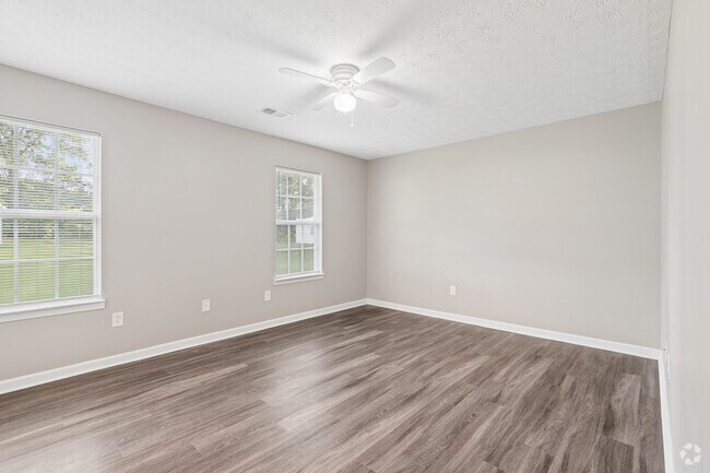 2BR, 2BA - 965SF - Primary Bedroom