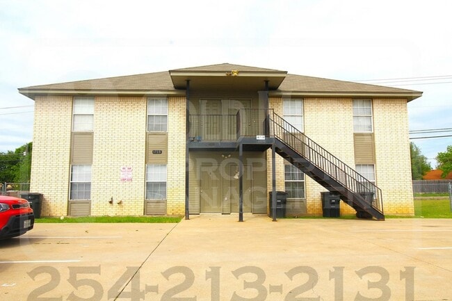 Building Photo - 1708 Spring Rose Cir Unit D