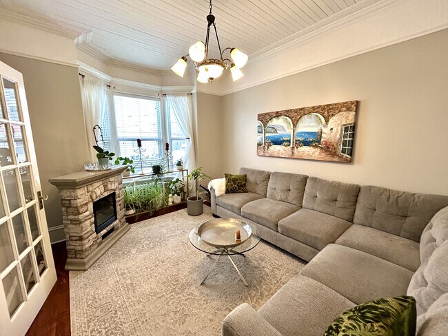 Photo - 160 Pleasant St