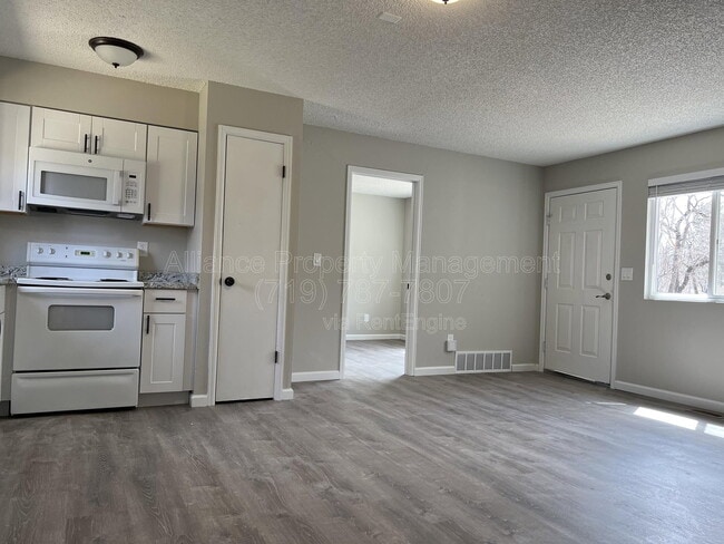 Photo - 2458 E Willamette Ave