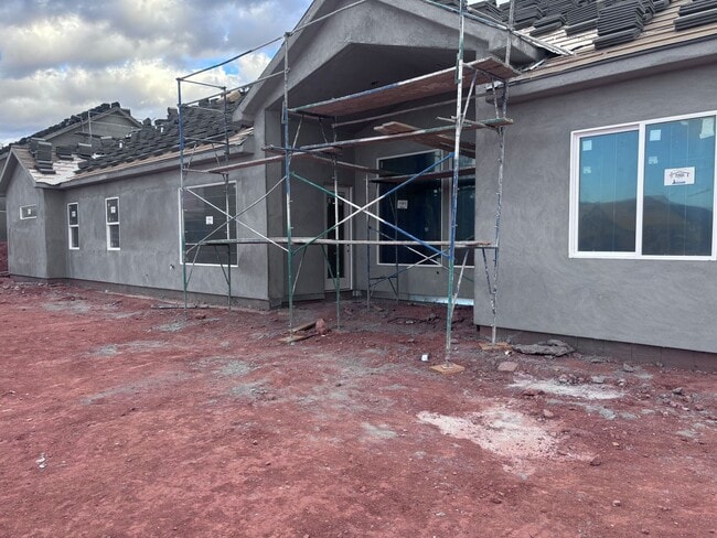 Photo - Brand New 3 bed plus office/2.5 bath in beautiful Coral Canyon!