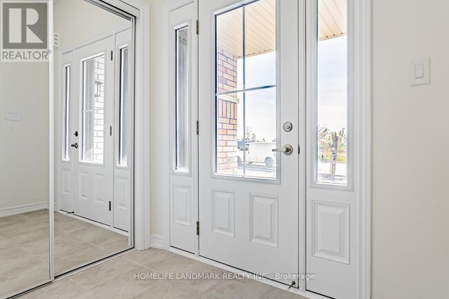 Photo - 672 Grand Ridge Ave