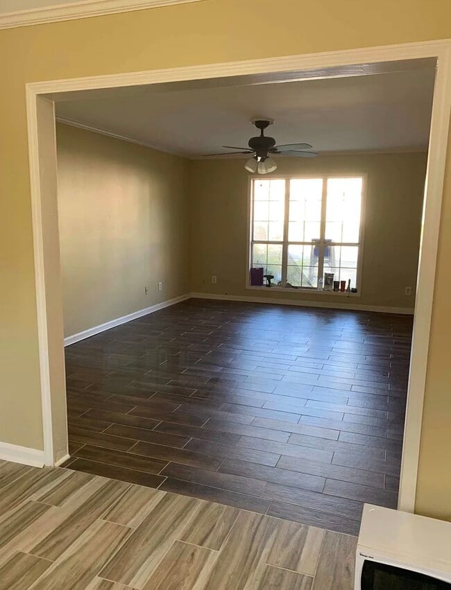 Photo - 8547 Westchester Dr