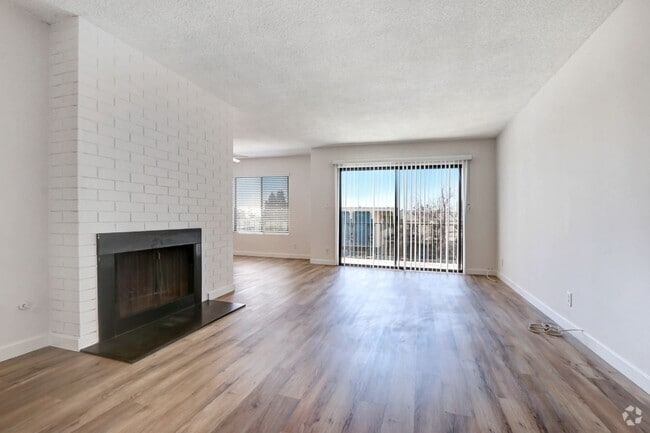 Building Photo - 1306 Armacost Ave Rental