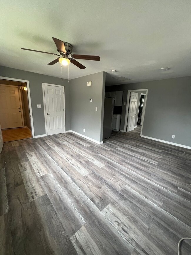 Photo - 2305 N Prospect Ave Unit 2305 N Prospect Ave  - B