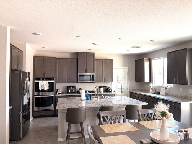 Photo - Beautiful 4 Bedroom Home in Aliante Community