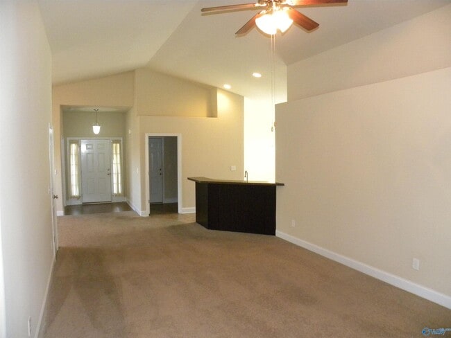 Photo - 202 Ashbrook Cir