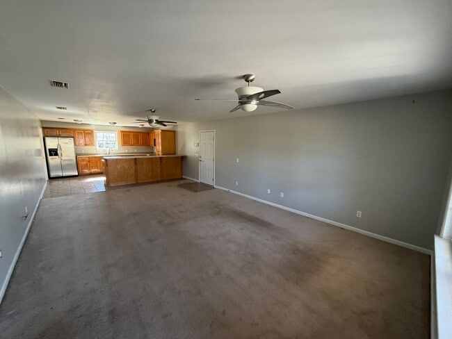 Photo - 511 W Watts St