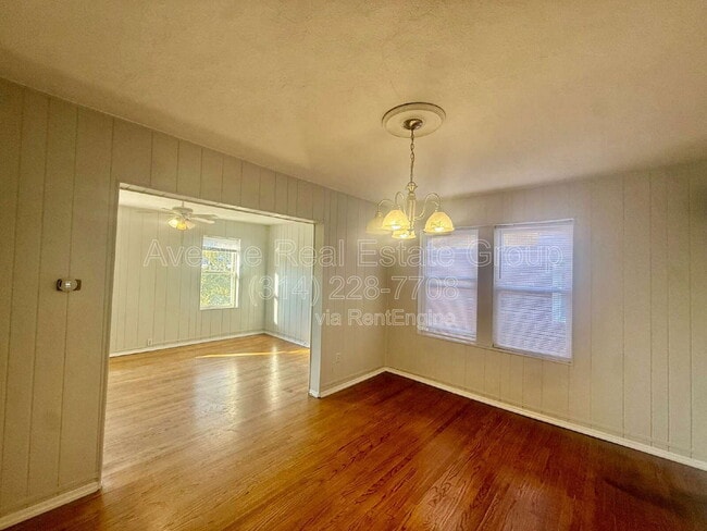 Photo - 2718 Hampton Ave