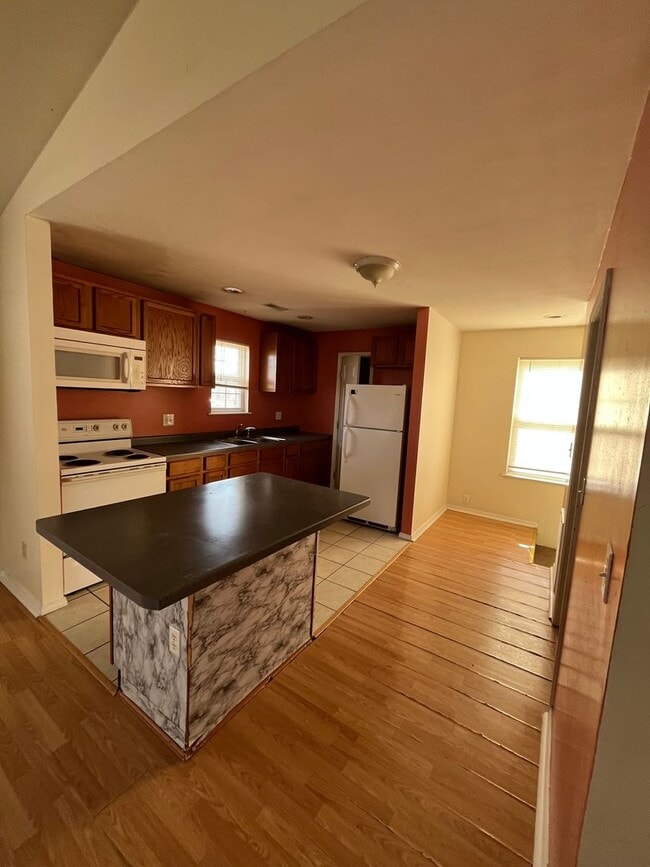 Photo - Cute 2bd/1bath